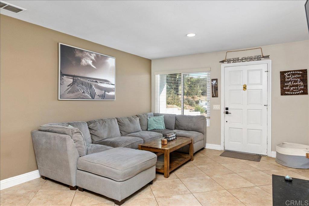 827 Bayberry Ct.