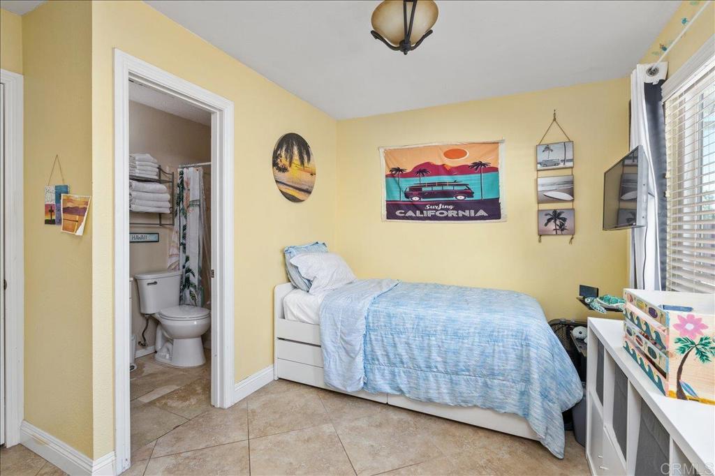 827 Bayberry Ct.