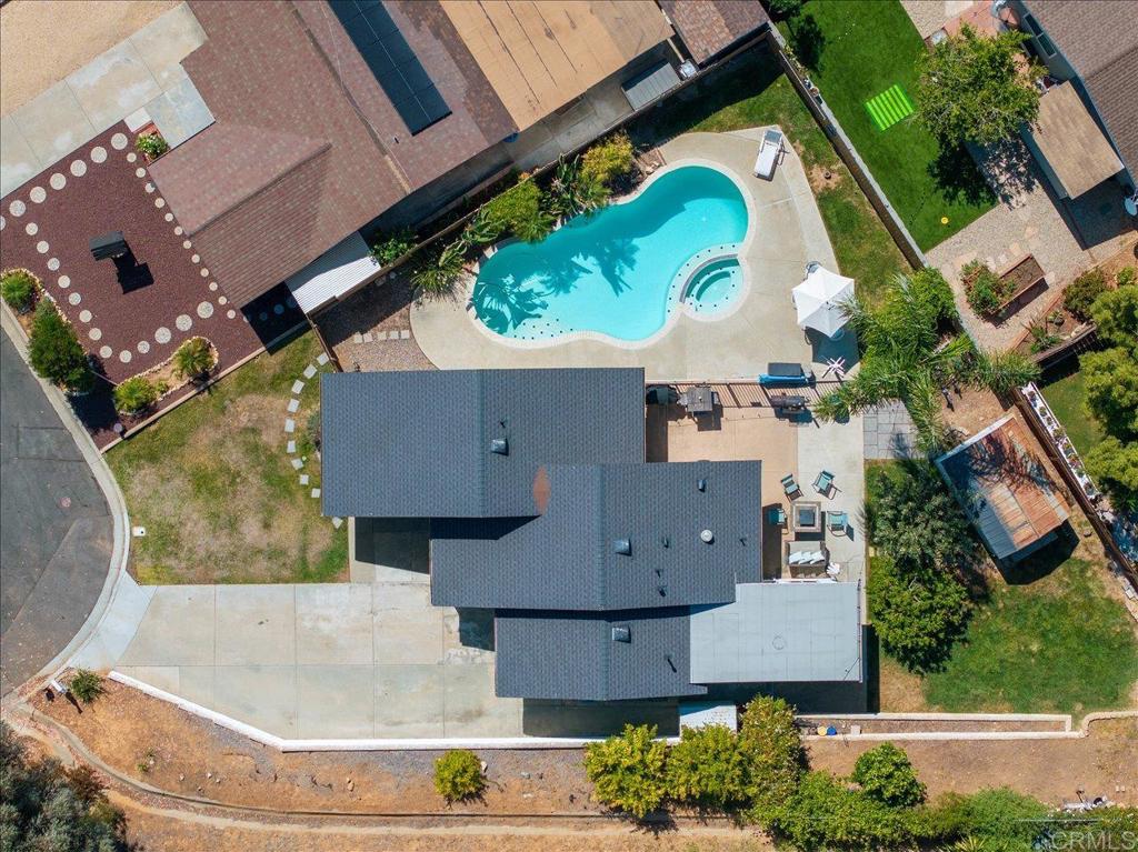 827 Bayberry Ct.