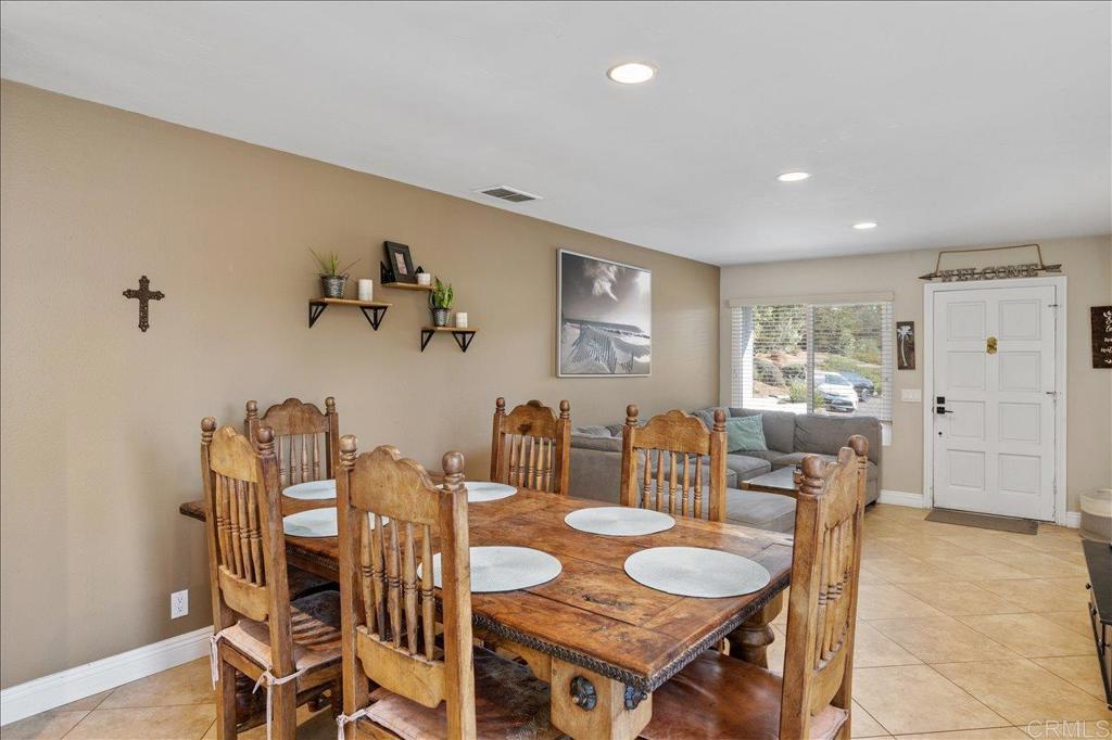 827 Bayberry Ct.