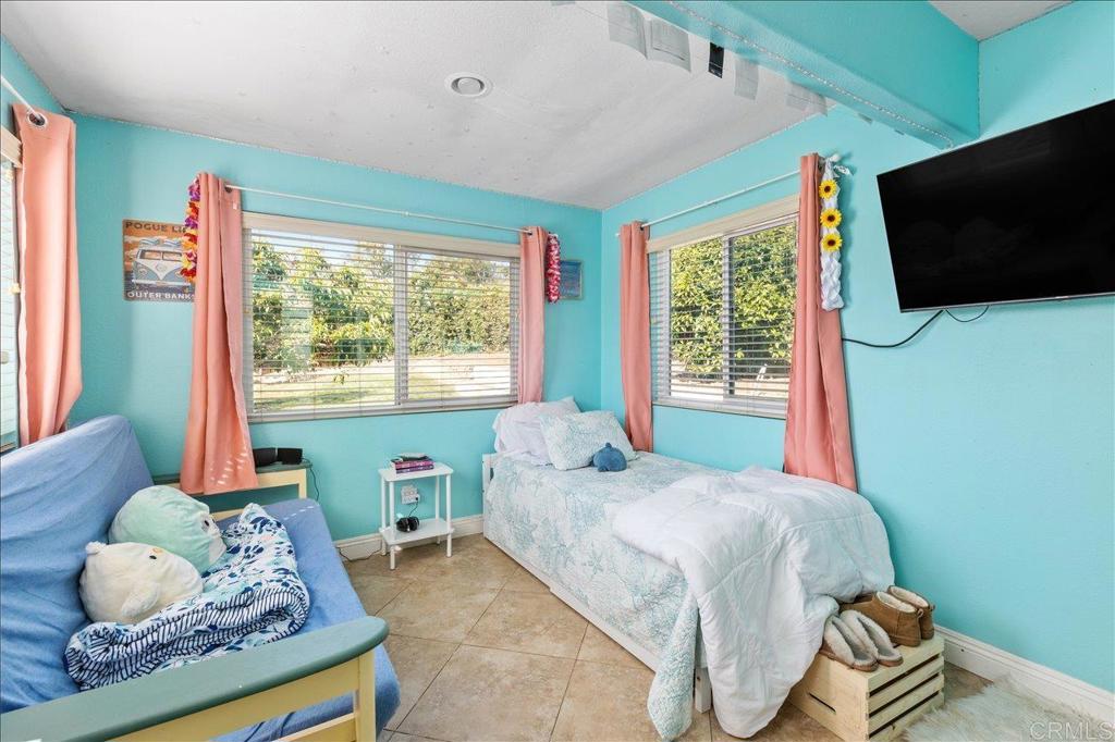827 Bayberry Ct.