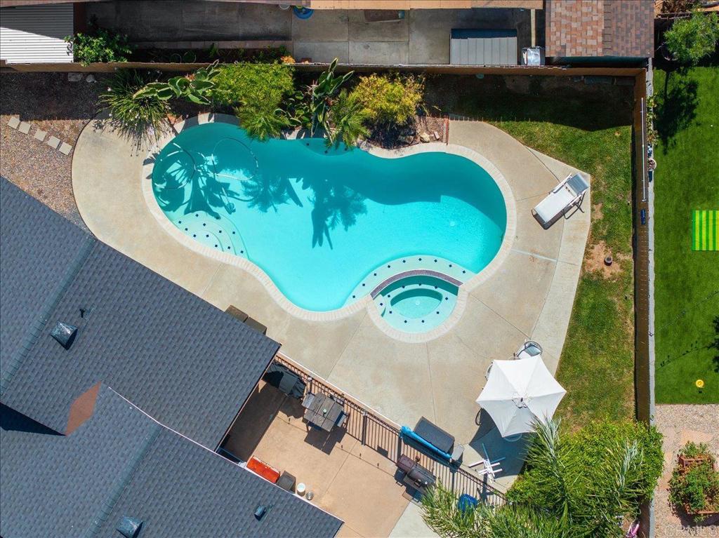 827 Bayberry Ct.