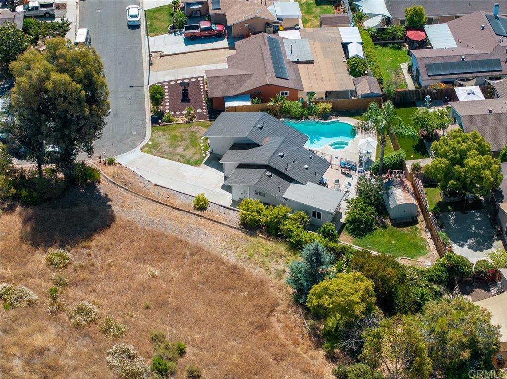 827 Bayberry Ct.