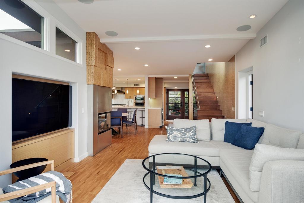 152 7th Street