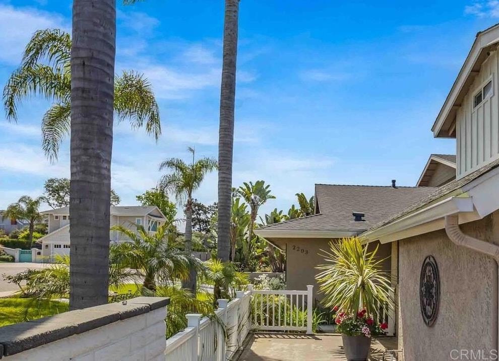 2203 Cameo Road