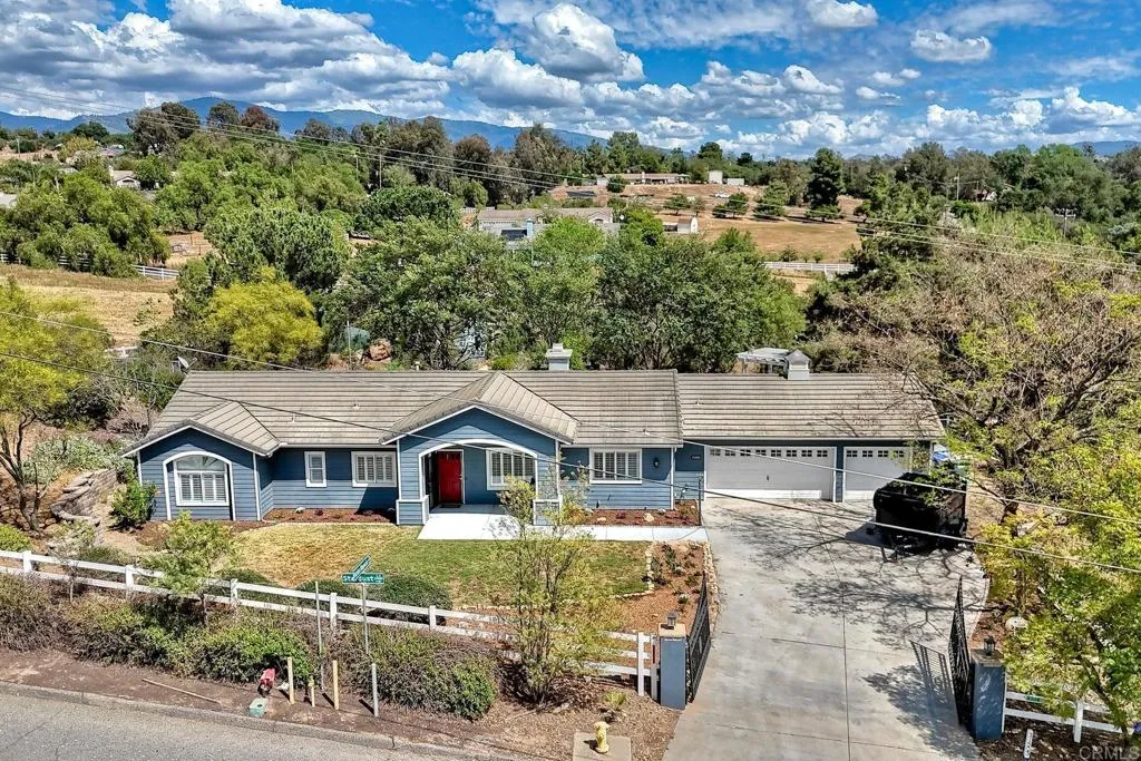 31503 Stardust Lane