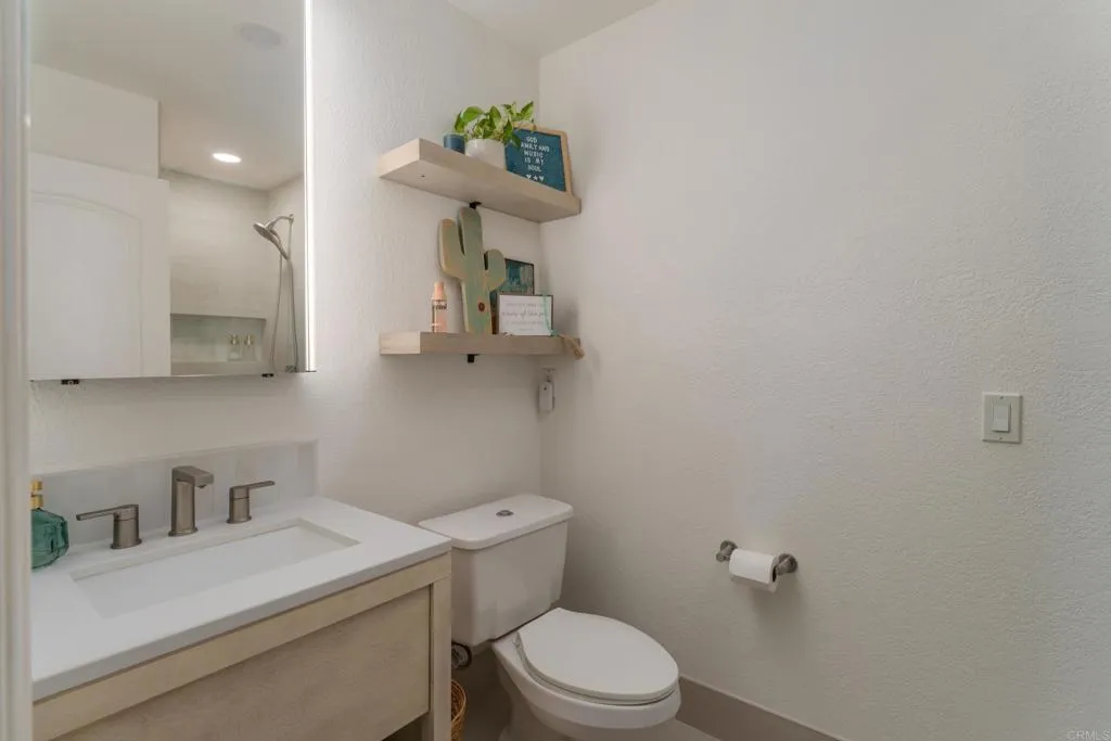 7949 Sitio Redonda