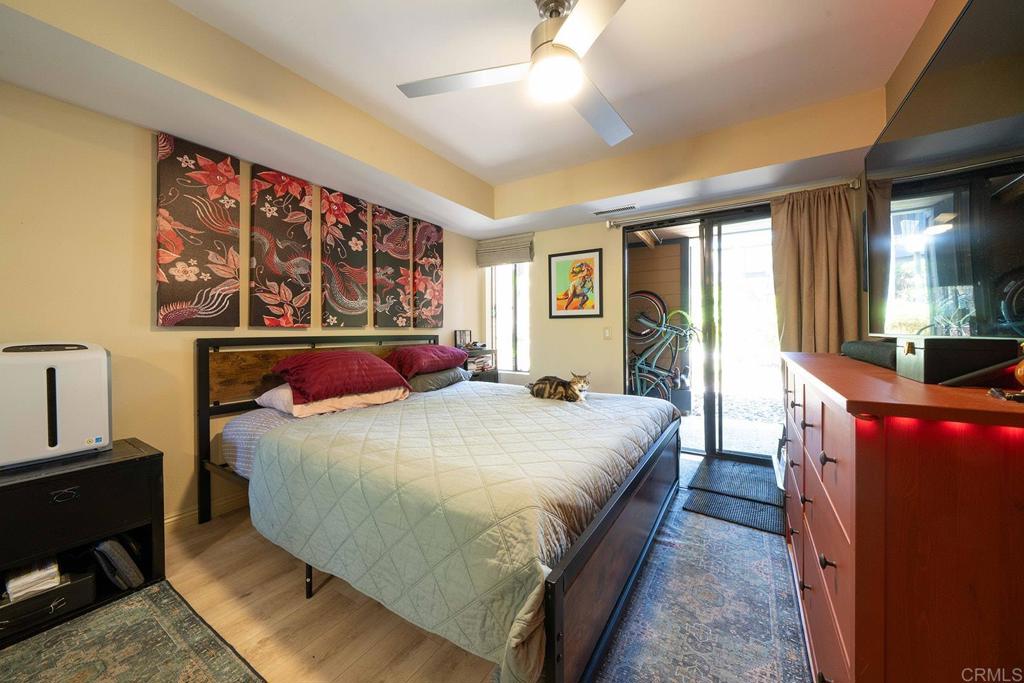 4016 Layang Layang Circle C