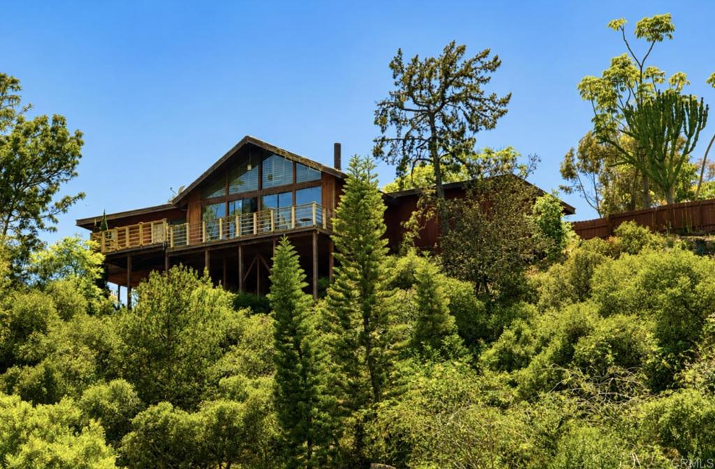 2115 Encinitas Boulevard