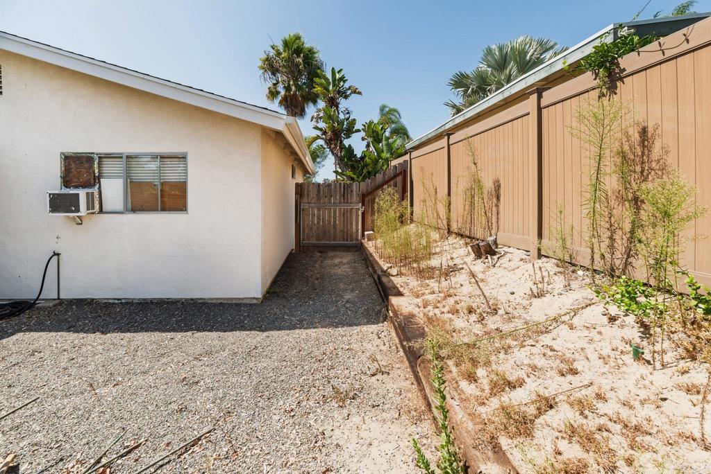 219 Gloxina Street