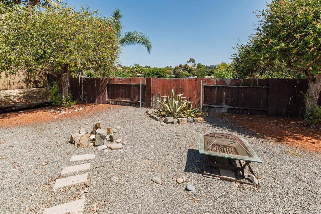 219 Gloxina Street