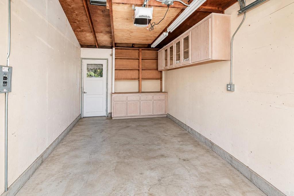 219 Gloxina Street