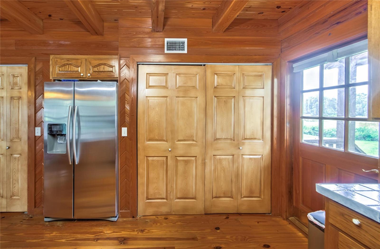 19320 GRANGE HALL LOOP