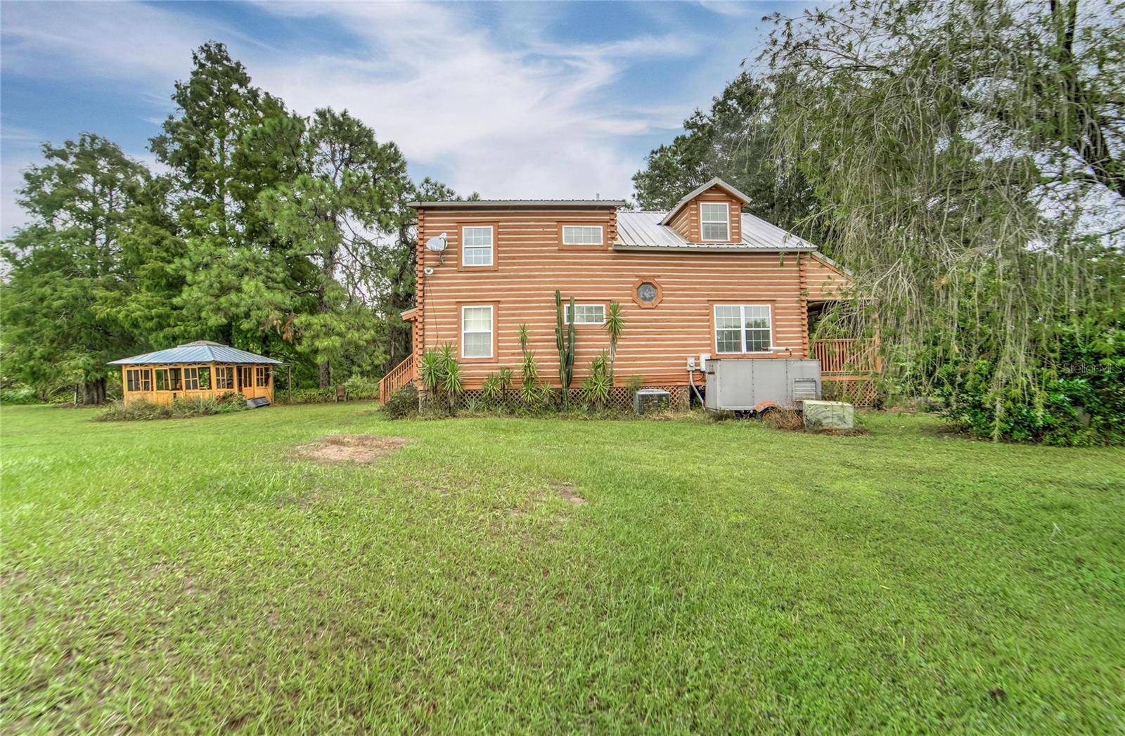 19320 GRANGE HALL LOOP