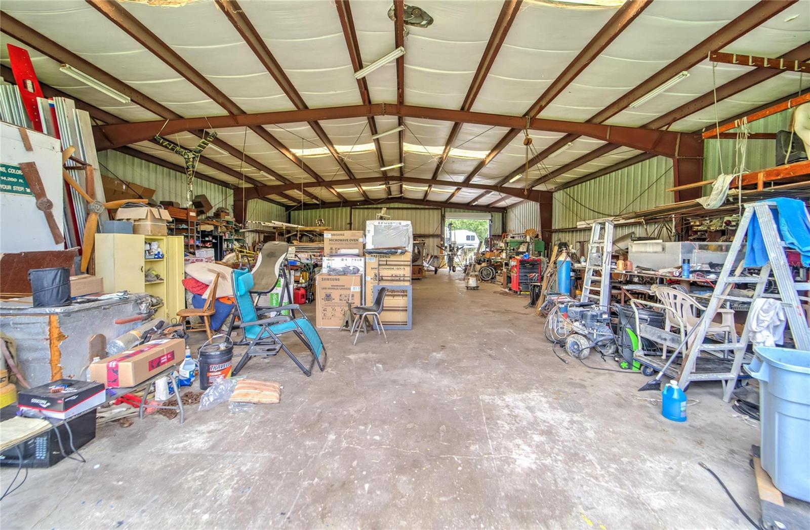 19320 GRANGE HALL LOOP