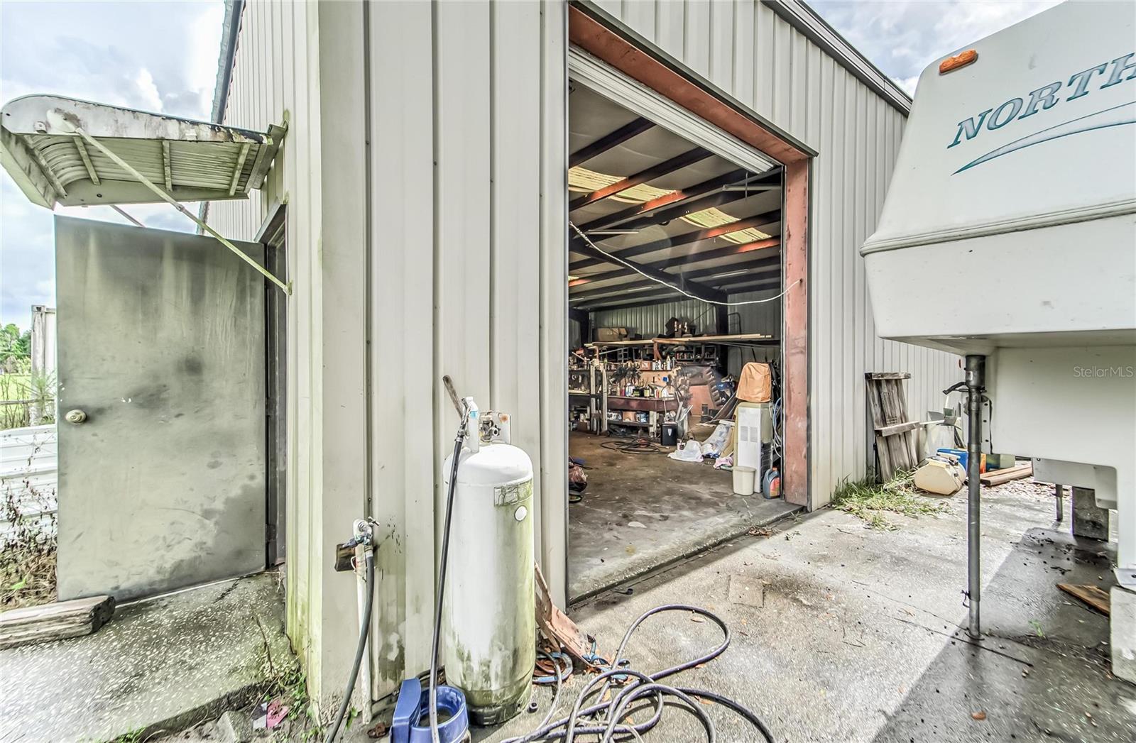 19320 GRANGE HALL LOOP