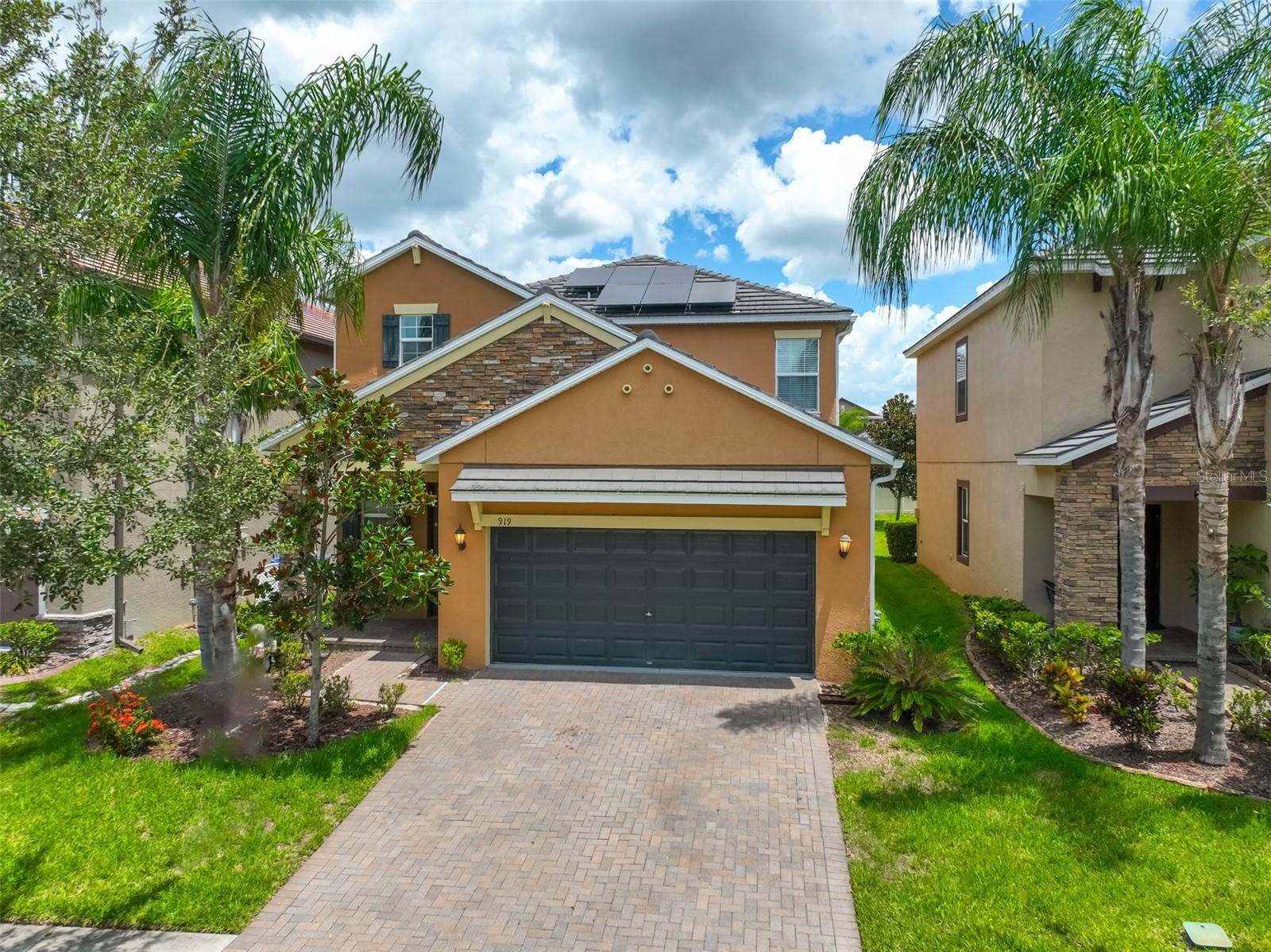 919 TERRA VISTA ST