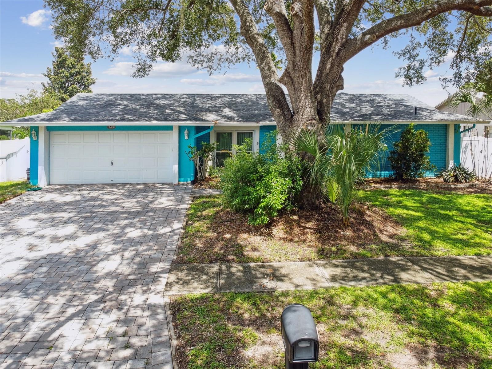 3925 DUNAIRE DR