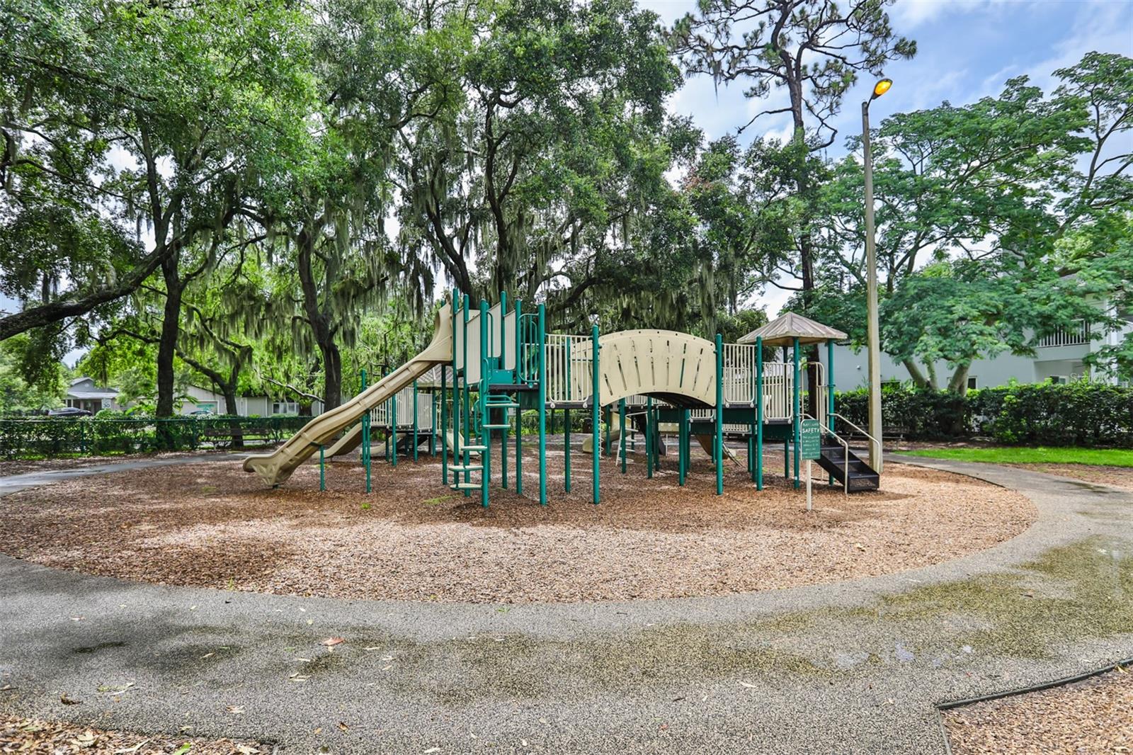 10902 CARROLLWOOD DR
