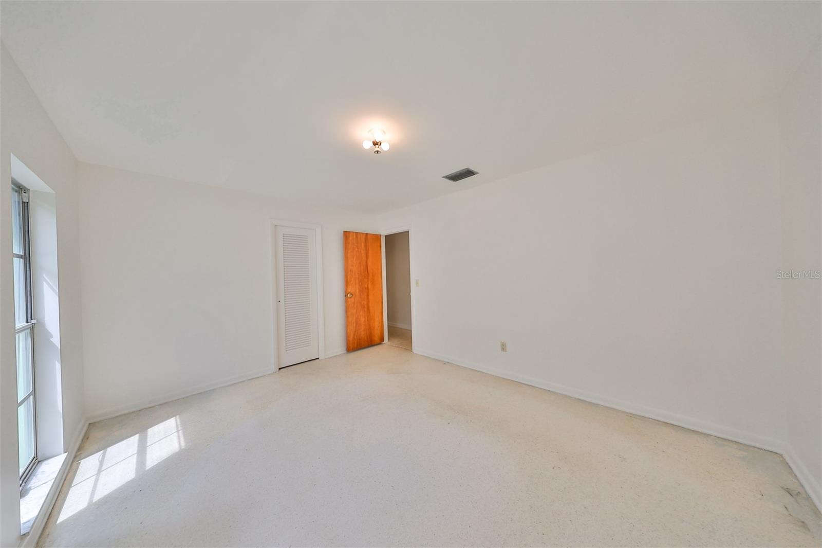 10902 CARROLLWOOD DR