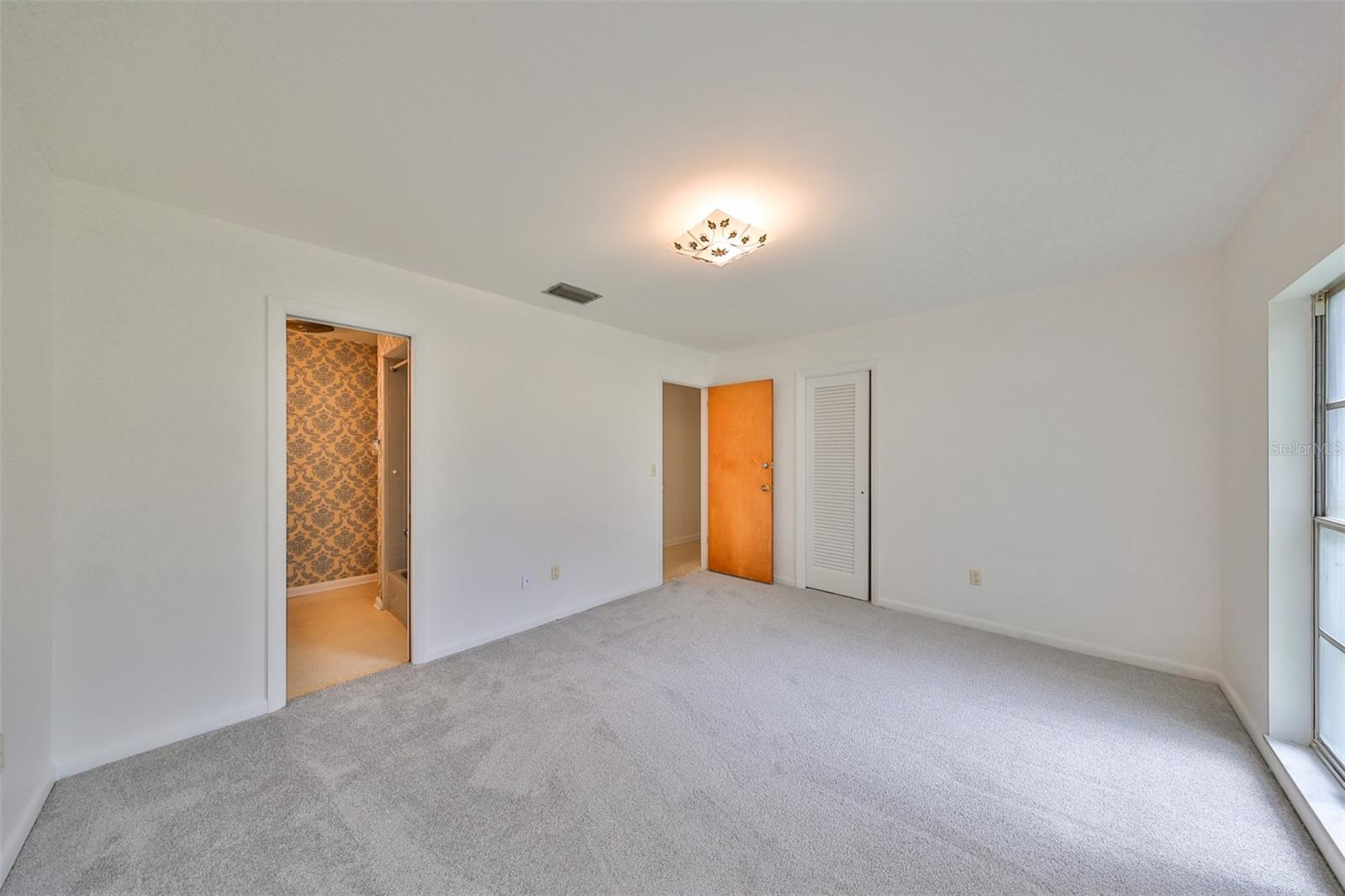 10902 CARROLLWOOD DR