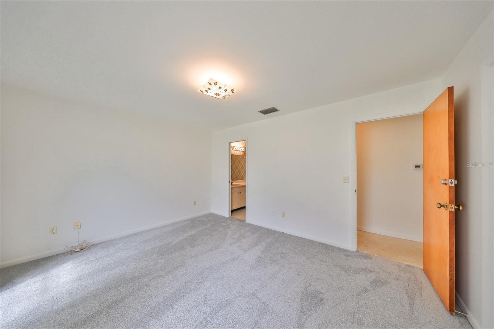 10902 CARROLLWOOD DR