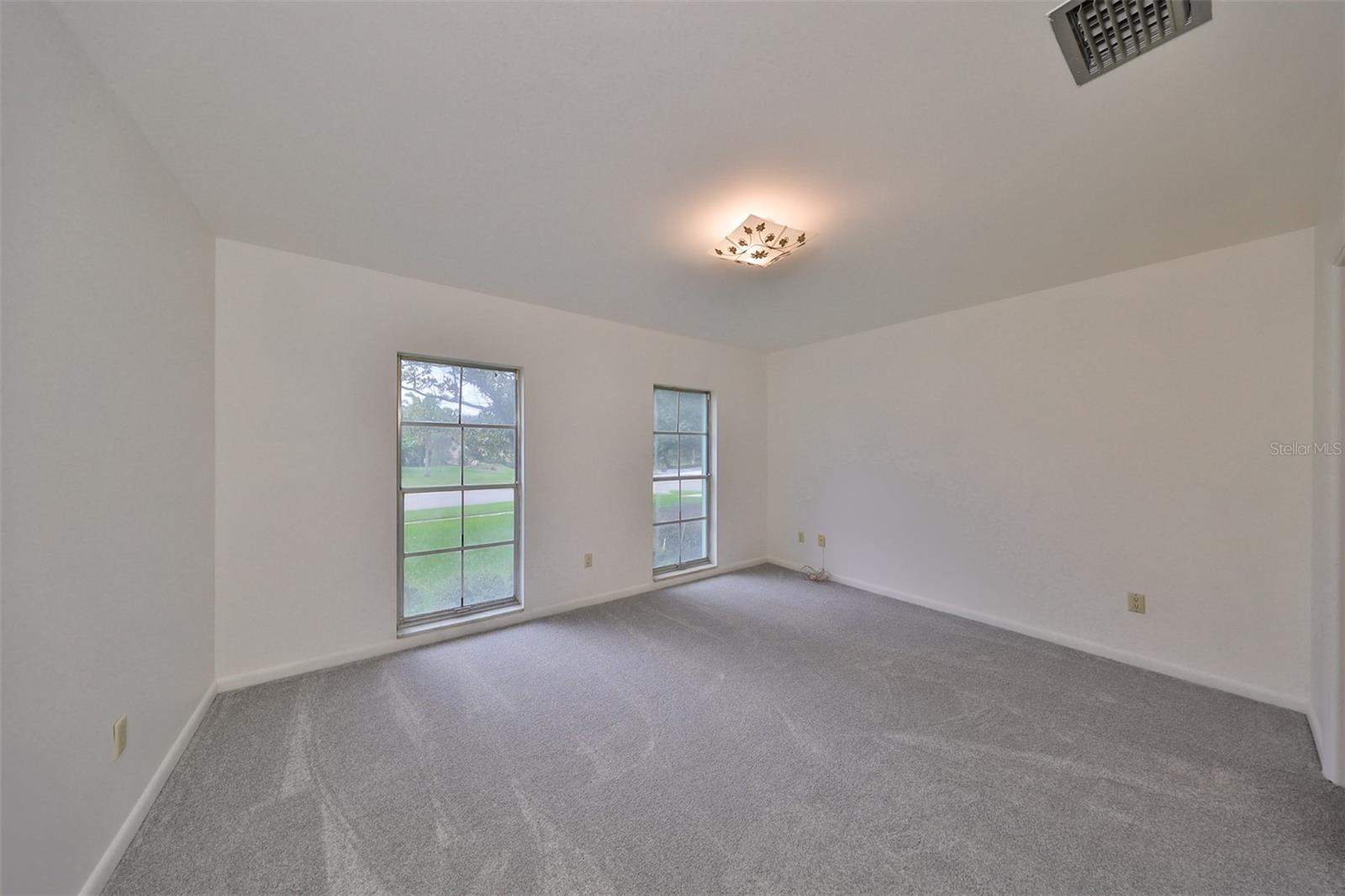 10902 CARROLLWOOD DR