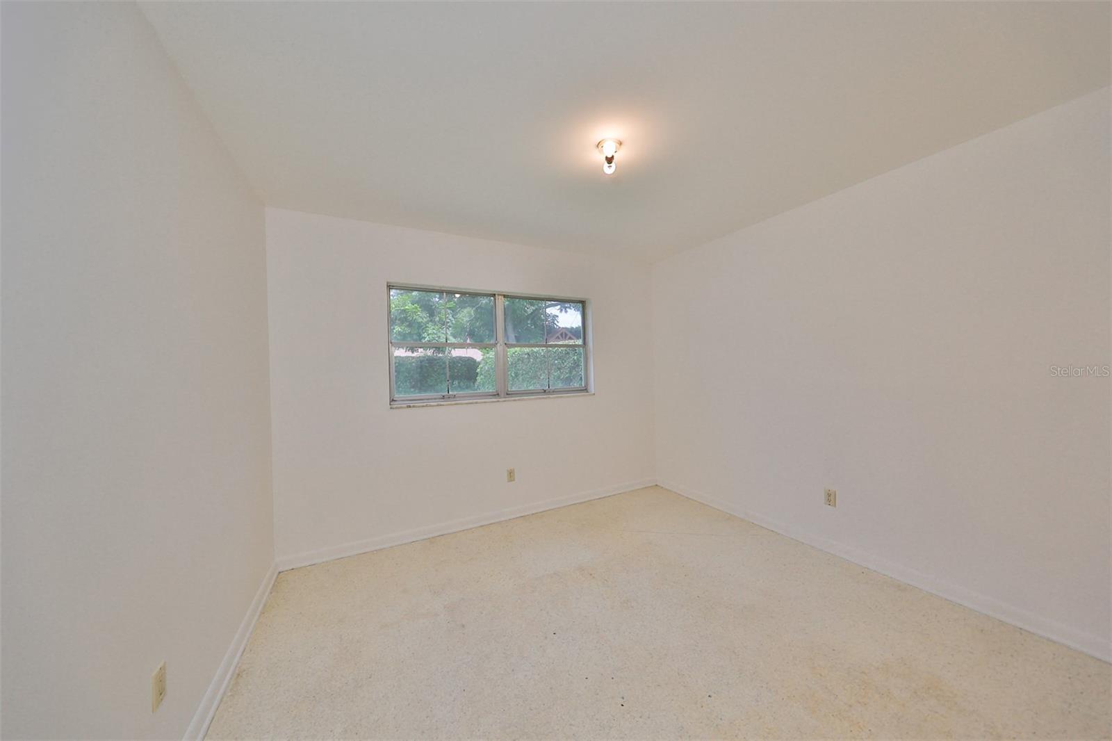 10902 CARROLLWOOD DR