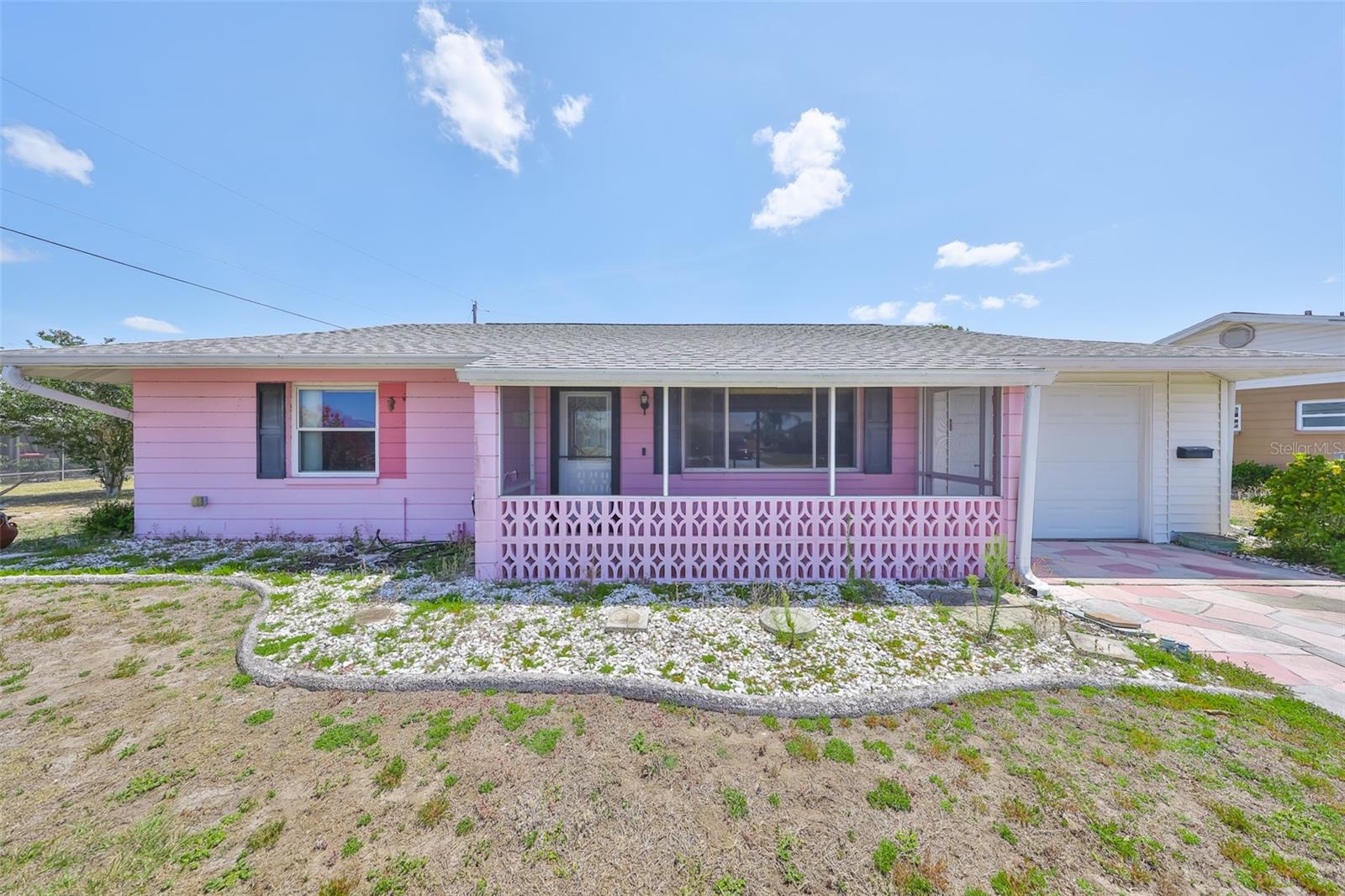 1207 NORWICH CIR