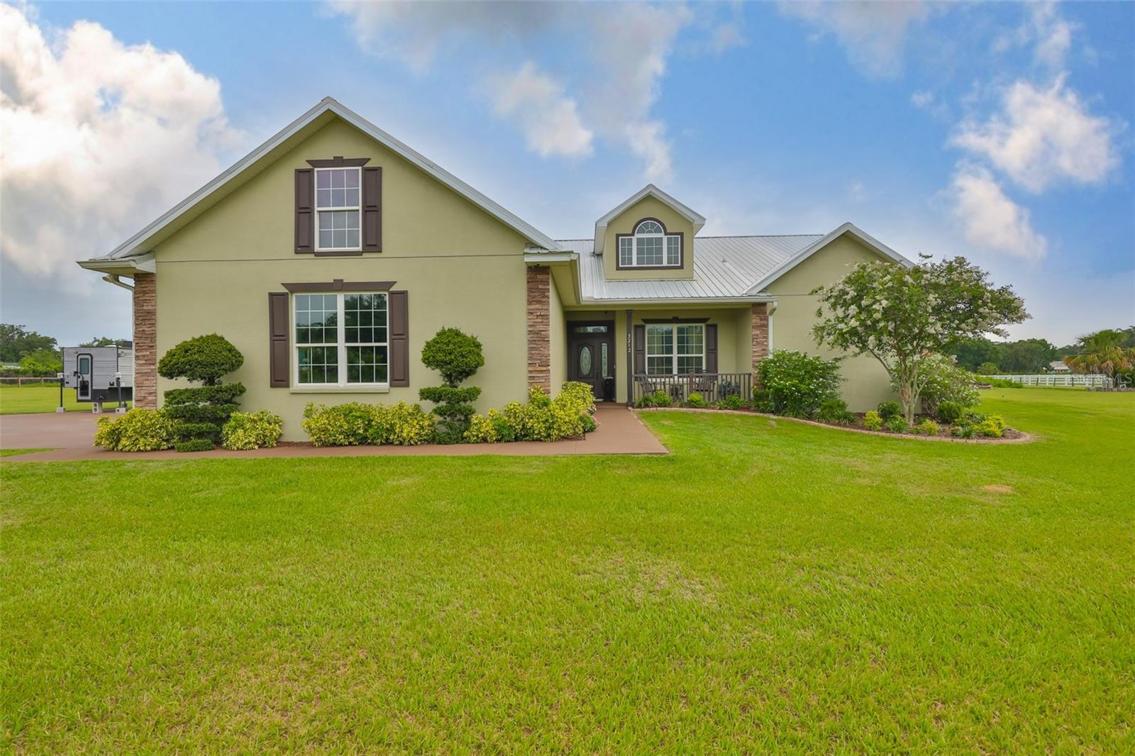 3212 E MERRIN RD
