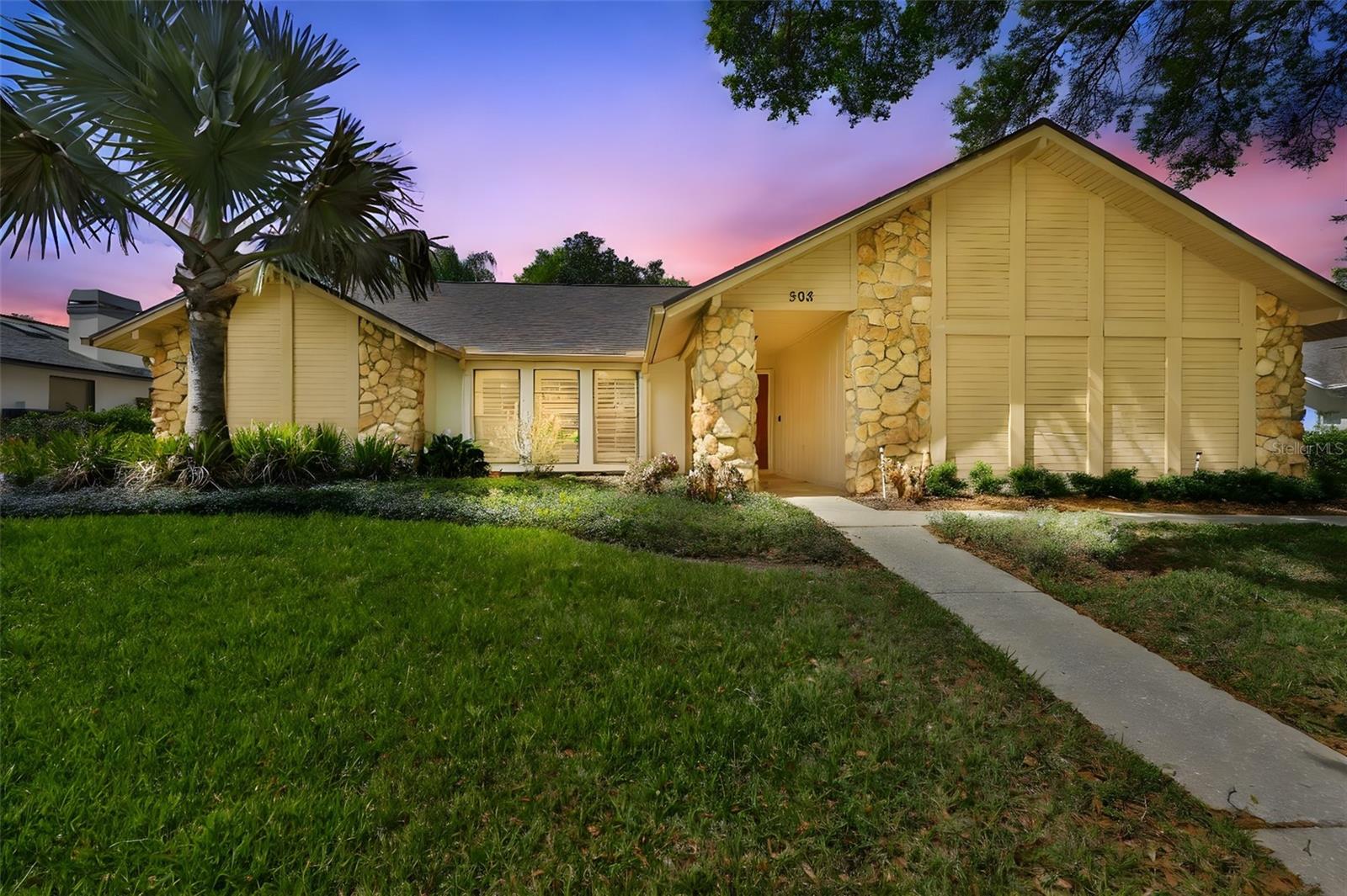 508 RUNNING HORSE RD