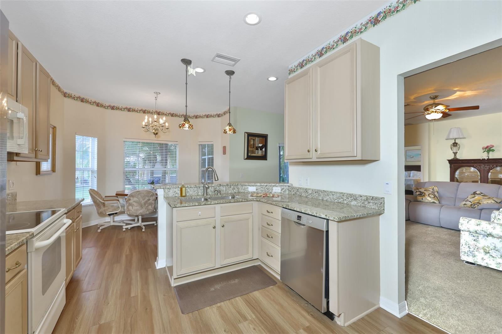 4465 STRATHMORE DR