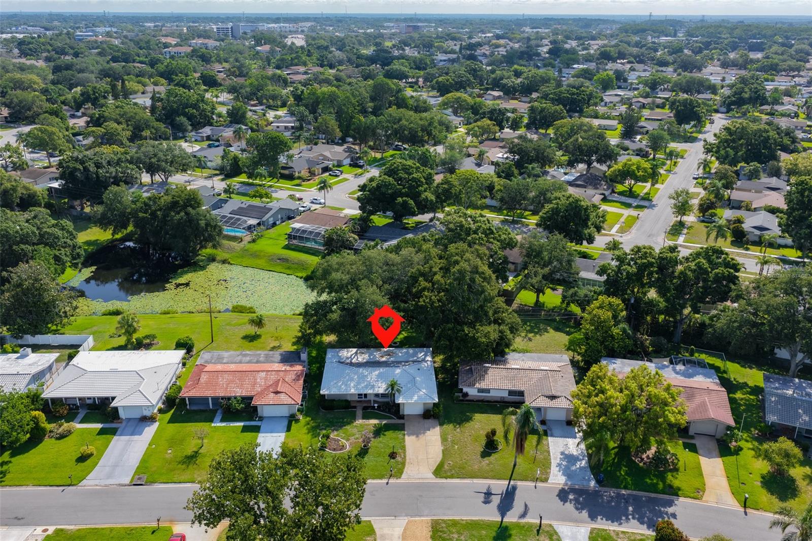 2335 SURREY LN