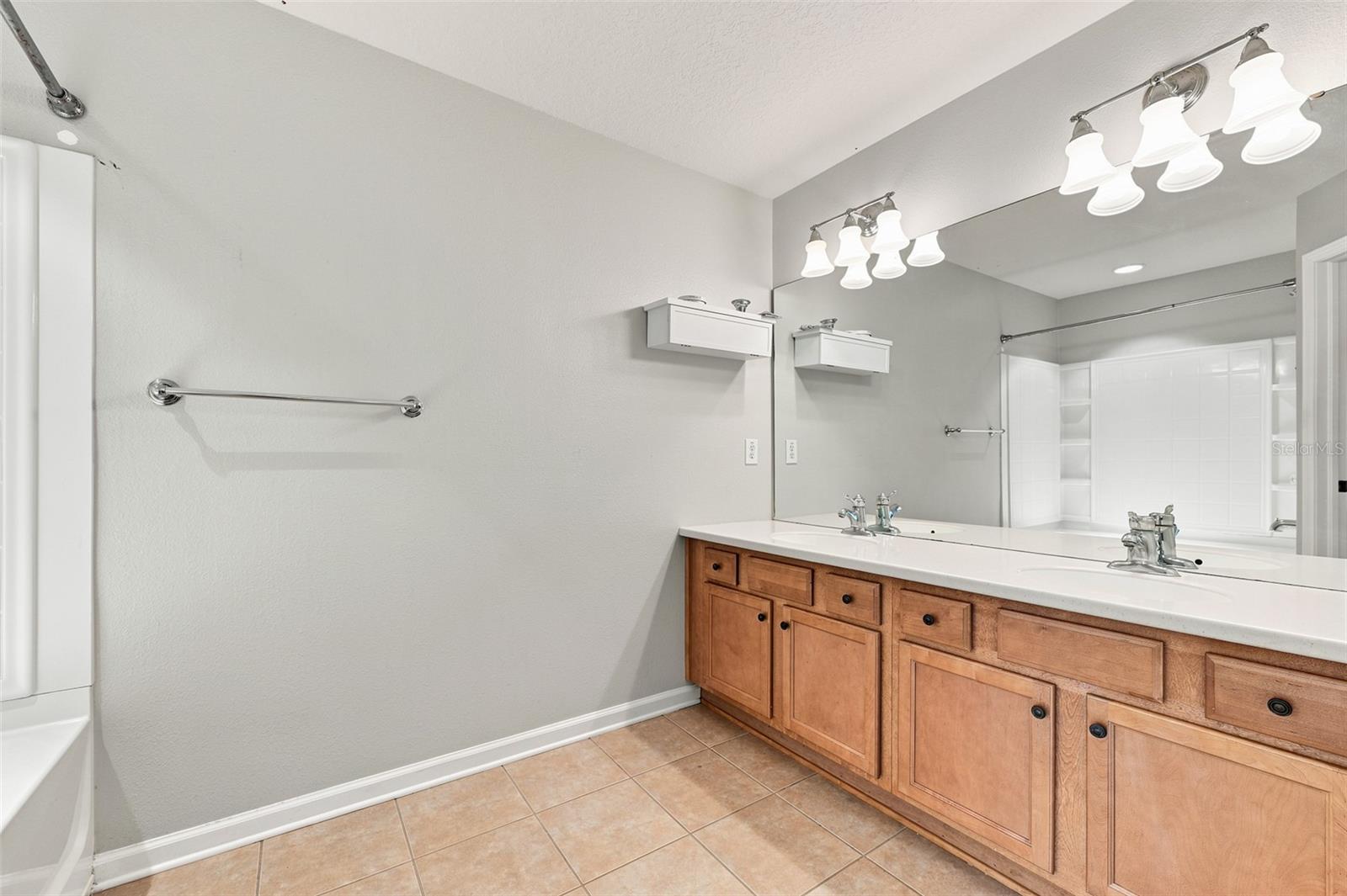 2109 WILD GRAPE PL