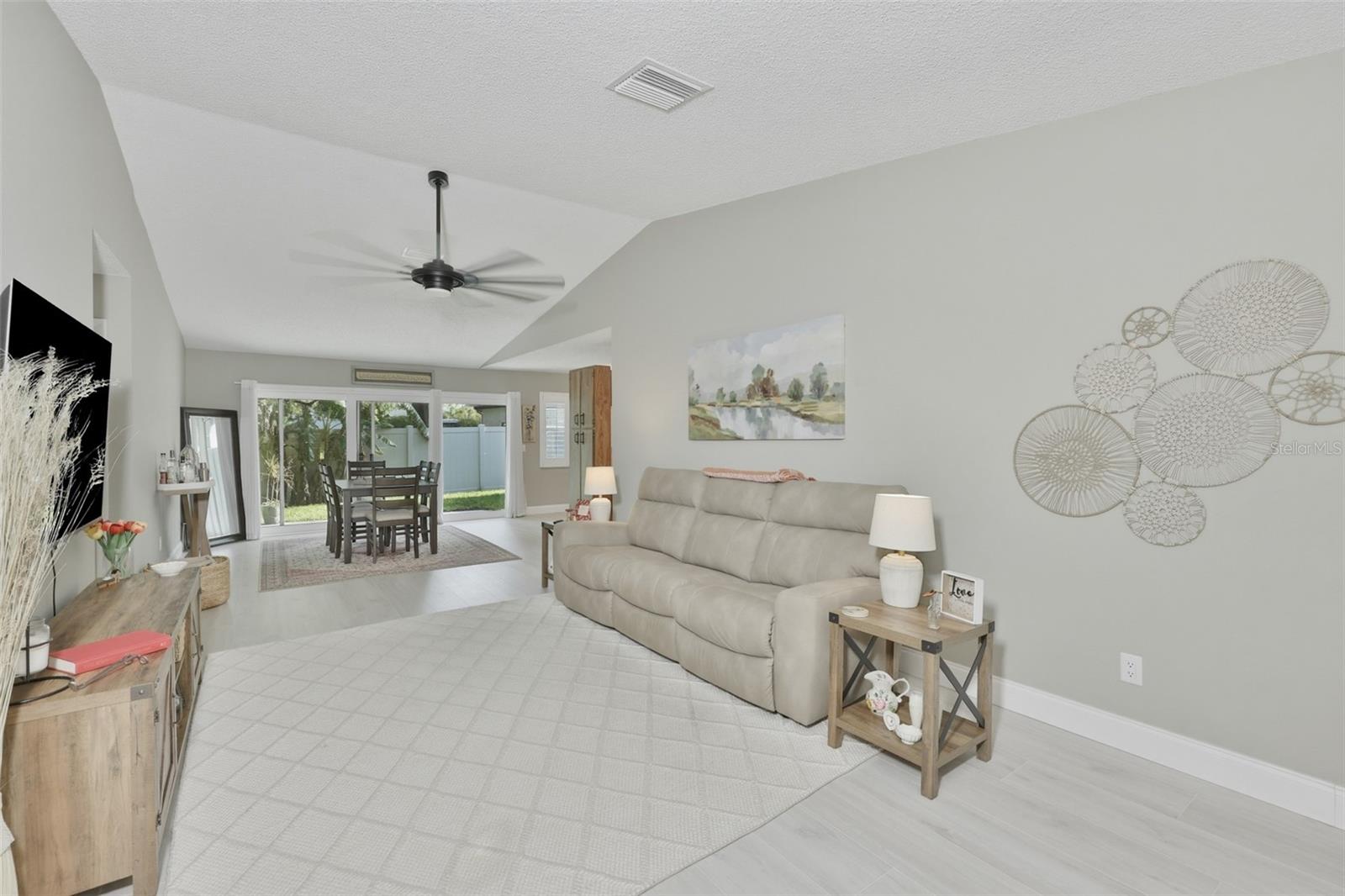 2186 MARSHALL DR #2186