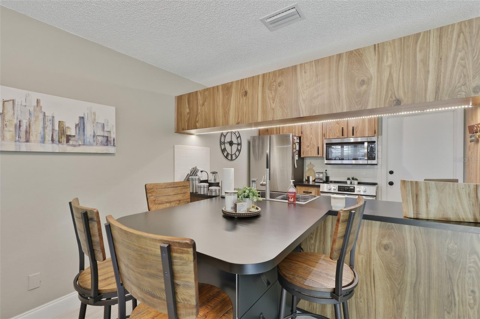 2186 MARSHALL DR #2186