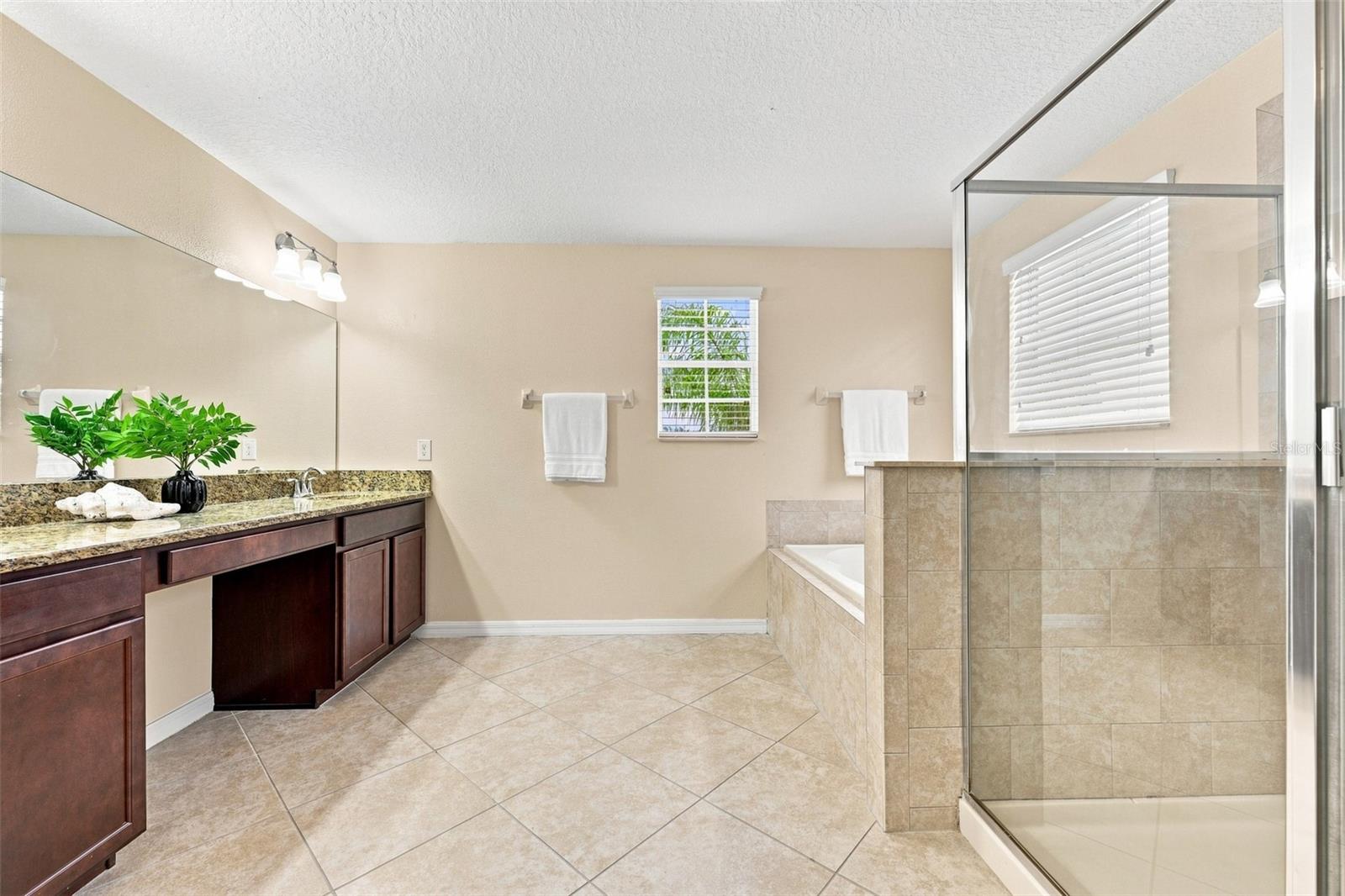 12335 BALLENTRAE FOREST DR