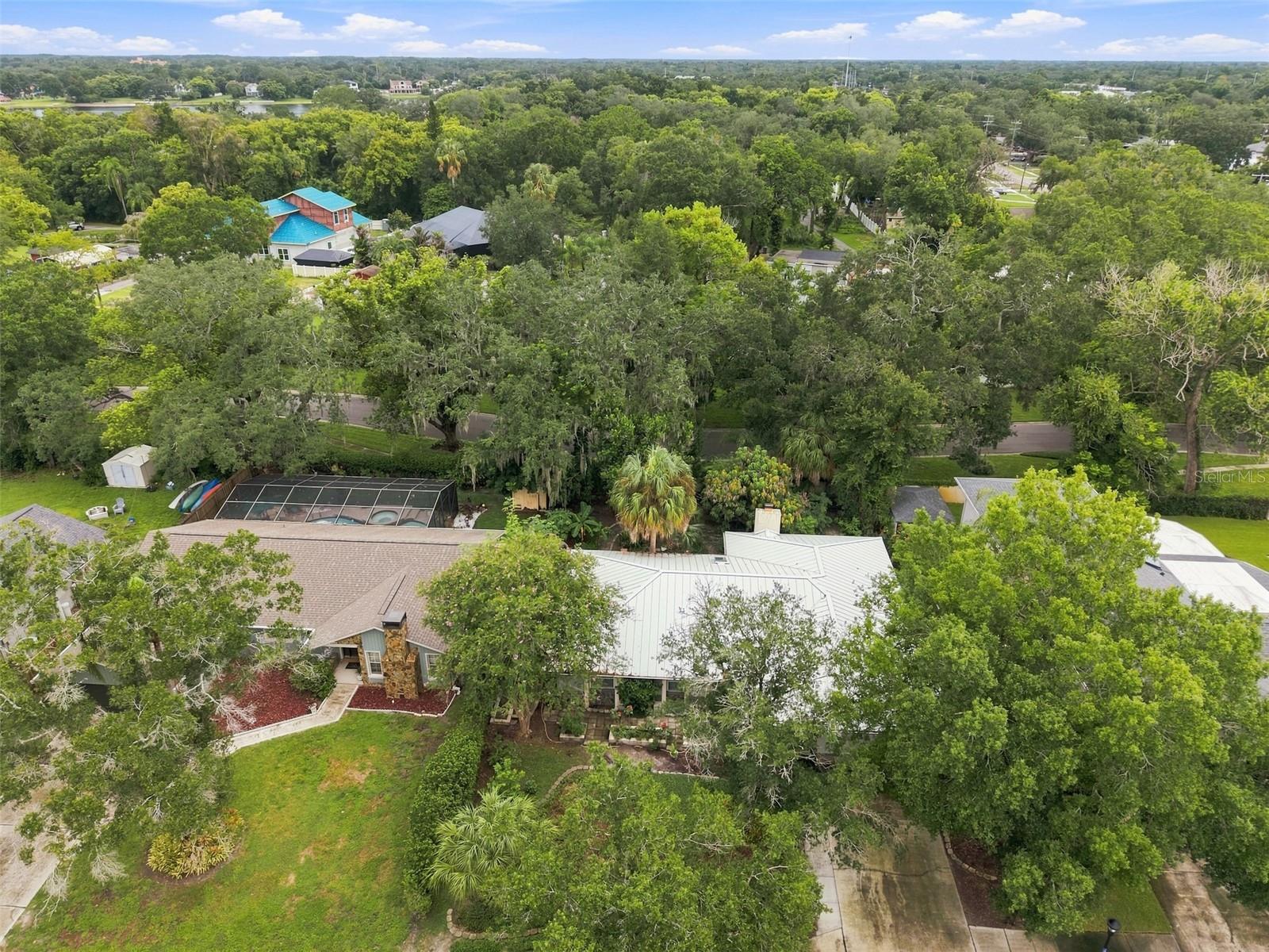 2107 W FORE DR