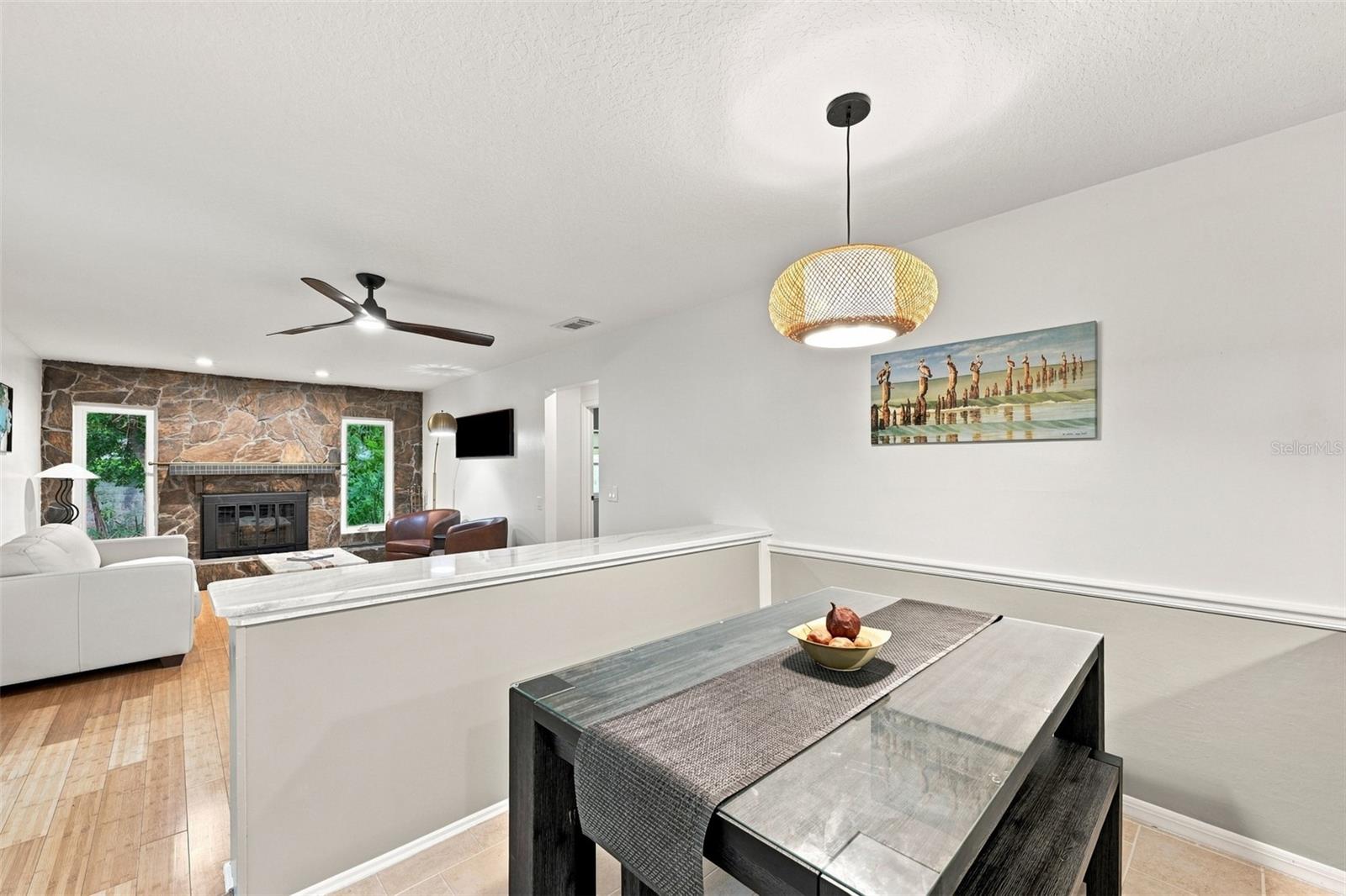 2107 W FORE DR