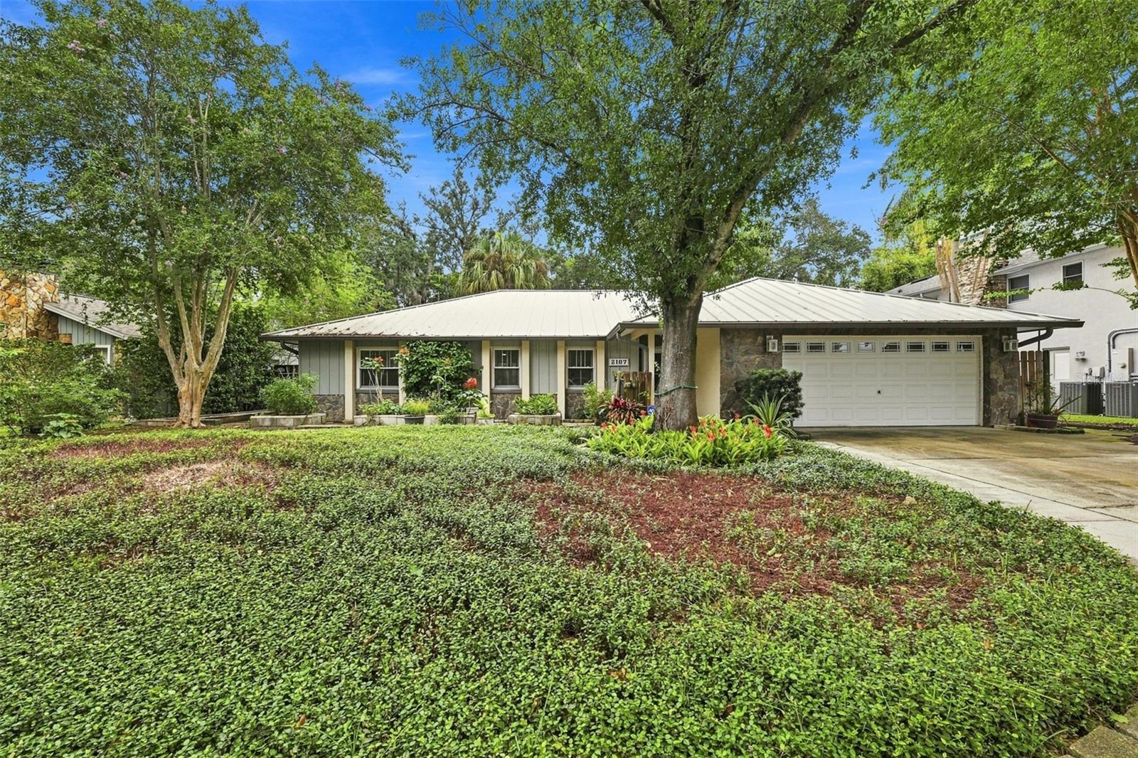2107 W FORE DR