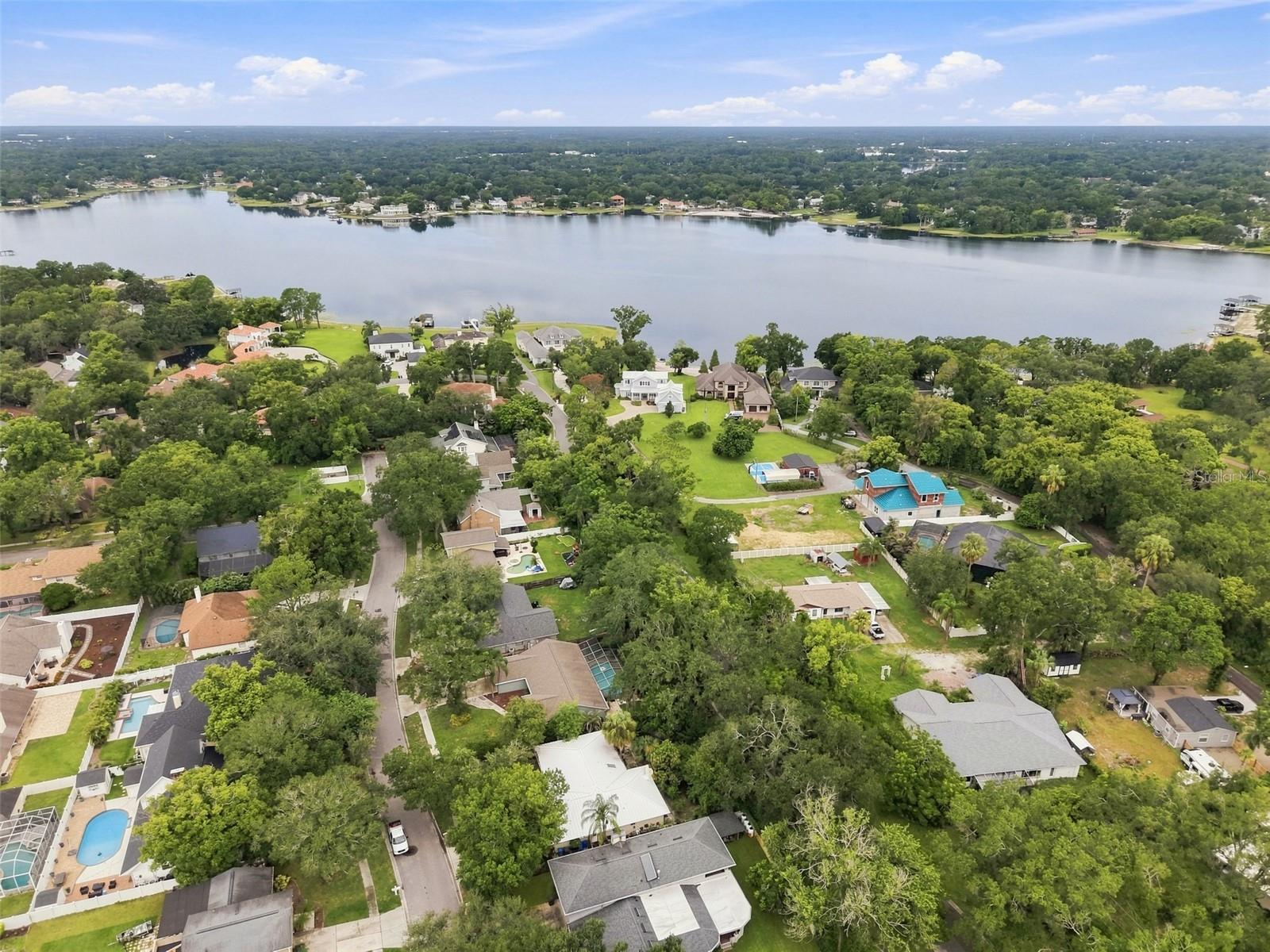 2107 W FORE DR