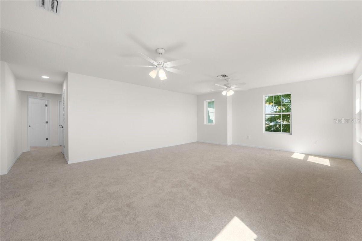 5715 HEVENA CT