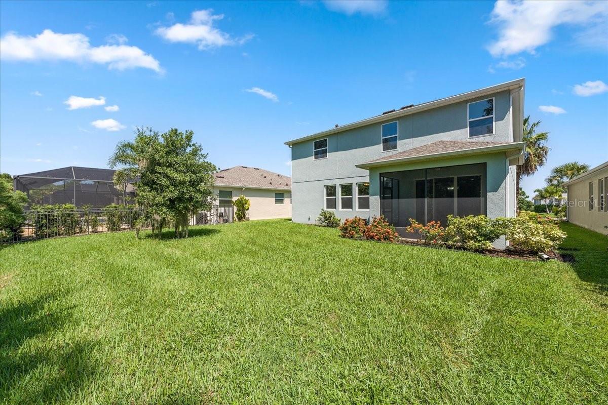 5715 HEVENA CT
