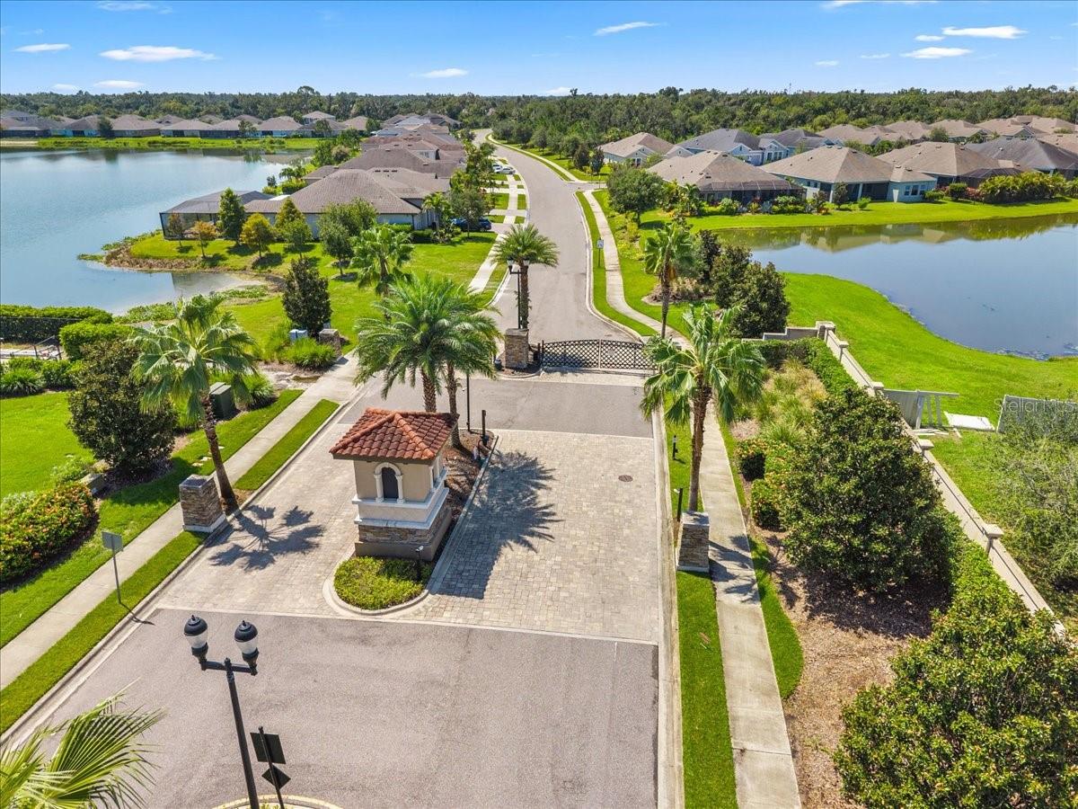 5715 HEVENA CT