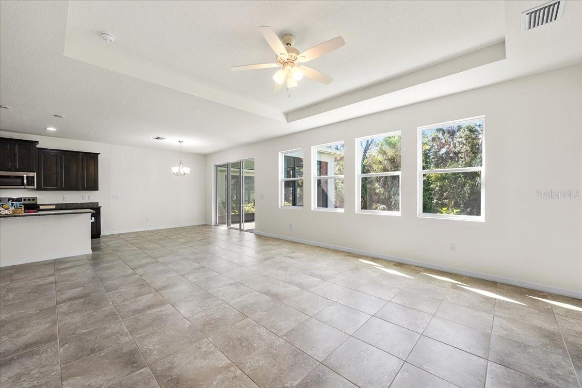 5715 HEVENA CT