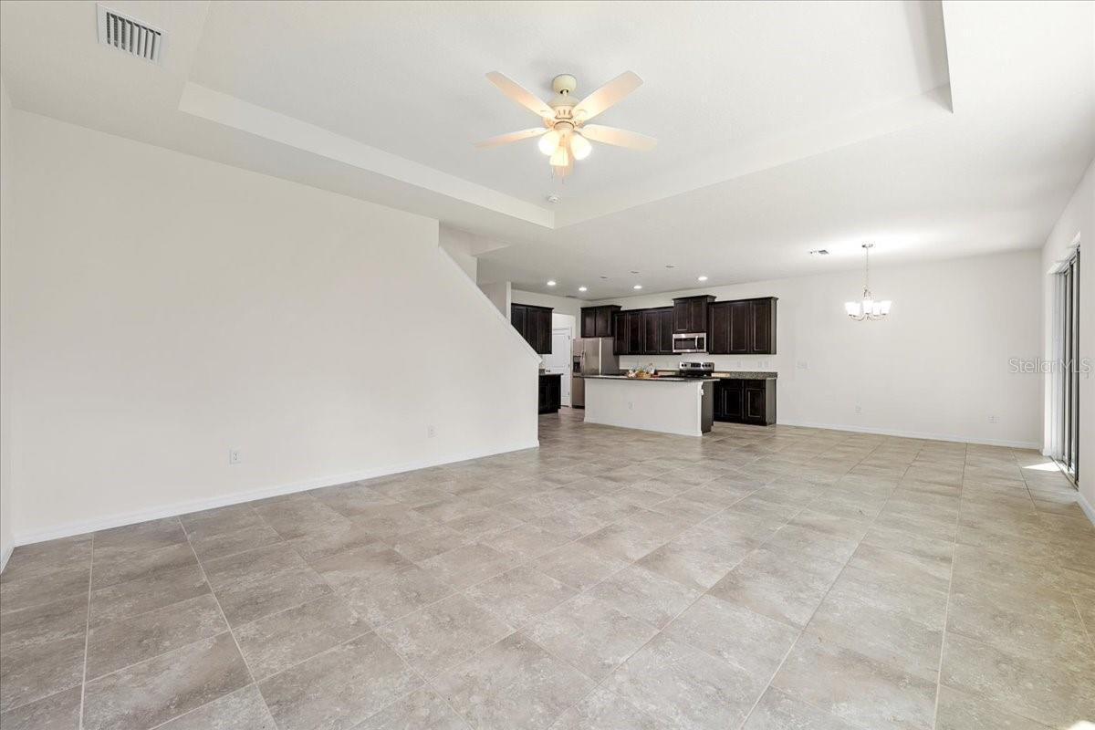 5715 HEVENA CT