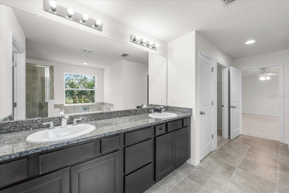 5715 HEVENA CT