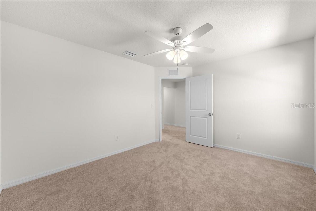 5715 HEVENA CT