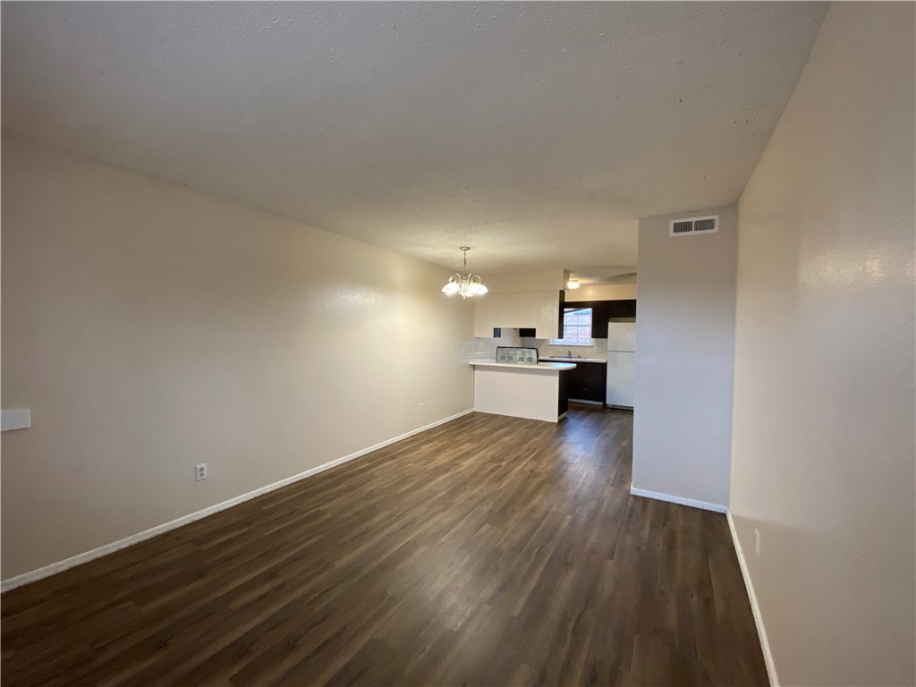 1820 W Twin Springs Street 16