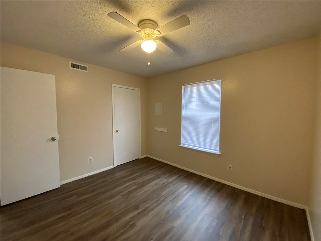 1820 W Twin Springs Street 16